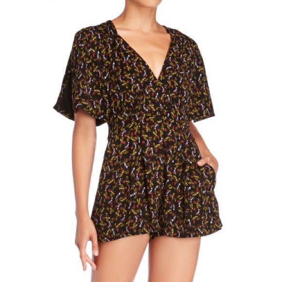 🔥FREE PEOPLE: BOHO Meet Virginia Mini ROMPER - Picture 2 of 8